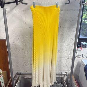 Yellow ZARA Skirt - Worn Once - Knit Ombre Yellow & White Skirt - Size Small